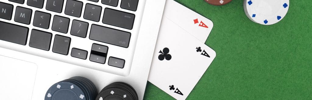 the difference playing poker on a tablet compared to a desktop