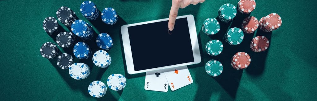 find iPad compatible poker apps